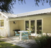 Whitesands Holiday Villas - Accommodation QLD
