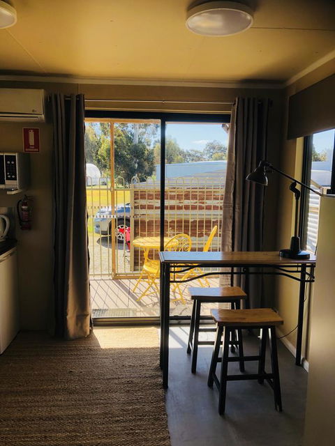 Kendenup Cottages And Lodge - Accommodation QLD 4