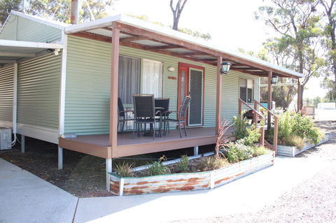 Kendenup Cottages And Lodge - Accommodation QLD 32