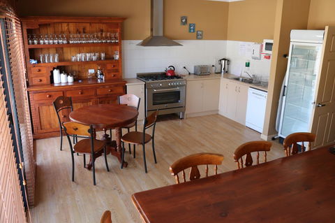 Kendenup Cottages And Lodge - Accommodation QLD 40