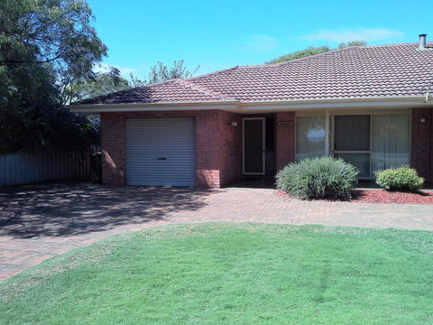 Busselton Beachfront - Accommodation QLD 3