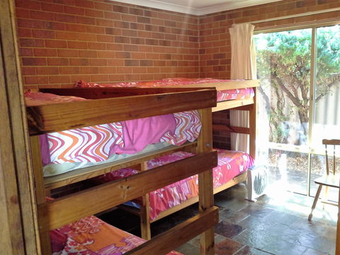 Busselton Beachfront - Accommodation QLD 8