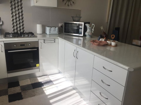 Bright & Beautiful Home On The Hills! - Accommodation QLD 13