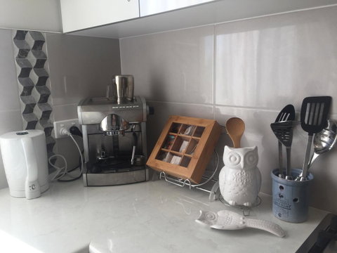 Bright & Beautiful Home On The Hills! - Accommodation QLD 15
