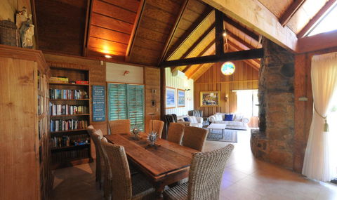 Beach House Dunsborough - Accommodation QLD 3