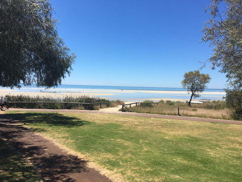 Beach House Dunsborough - Accommodation QLD 21