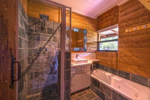 Beach House Dunsborough - Accommodation QLD 19