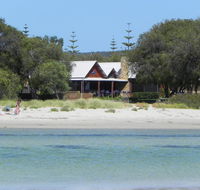 Beach House Dunsborough - Accommodation QLD
