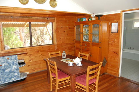 Cape Howe Cottages - Accommodation QLD 25