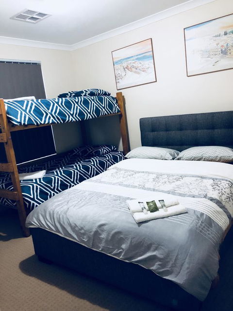 Nora Muslim Holiday Home - Accommodation QLD 11