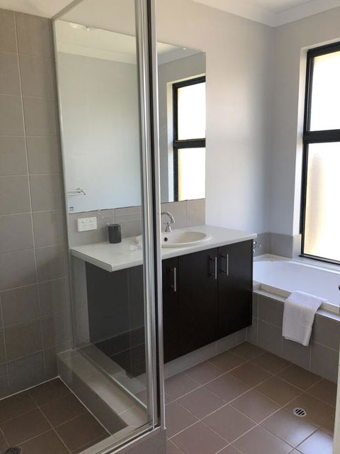 Nora Muslim Holiday Home - Accommodation QLD 23