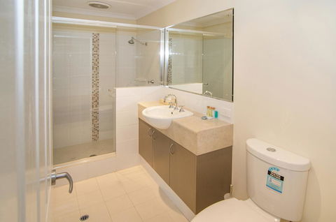 Beach Retreat - Busselton - Accommodation QLD 8