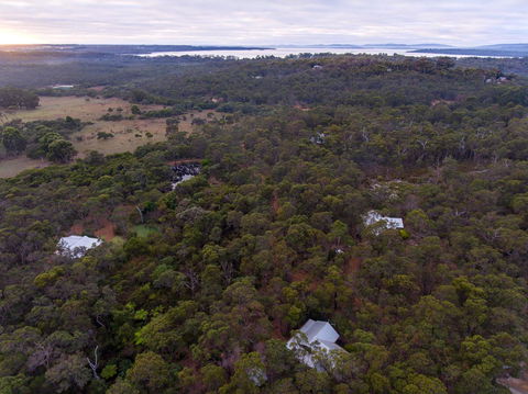 Denmark Forest Retreat - Accommodation QLD 3