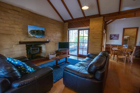 Denmark Forest Retreat - Accommodation QLD 8