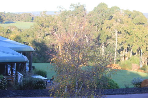 The Farmhouse - Accommodation QLD 17