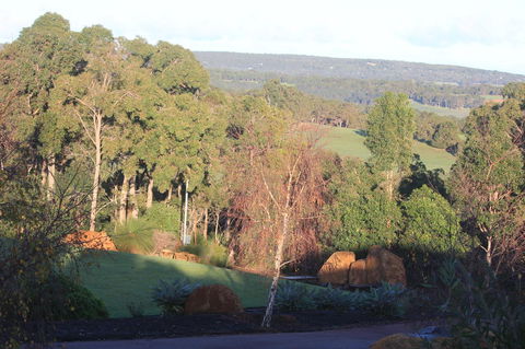 The Farmhouse - Accommodation QLD 11