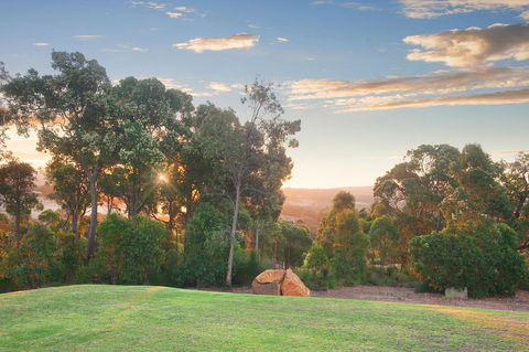 The Farmhouse - Accommodation QLD 3