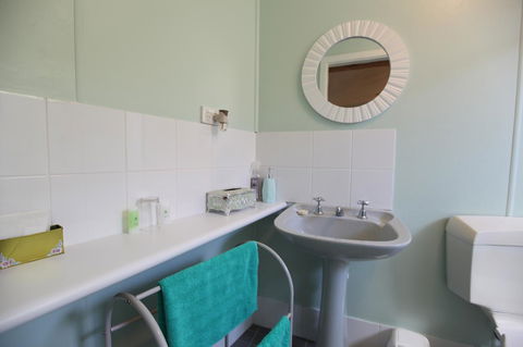 Jacaranda Guest House - Accommodation QLD 9