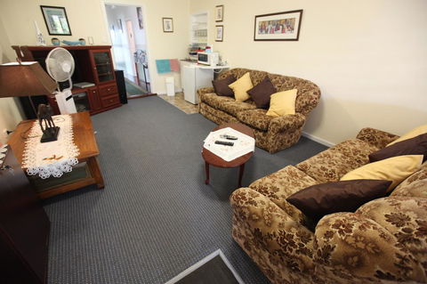 Jacaranda Guest House - Accommodation QLD 7