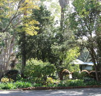 Two sisters Chalets - Accommodation QLD
