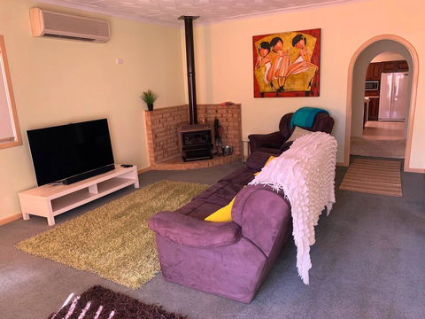 The Cottage That Could - Accommodation QLD 5