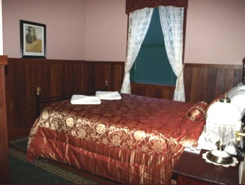 Pemberton Old Picture Theatre Holiday Apartments - Accommodation QLD 26