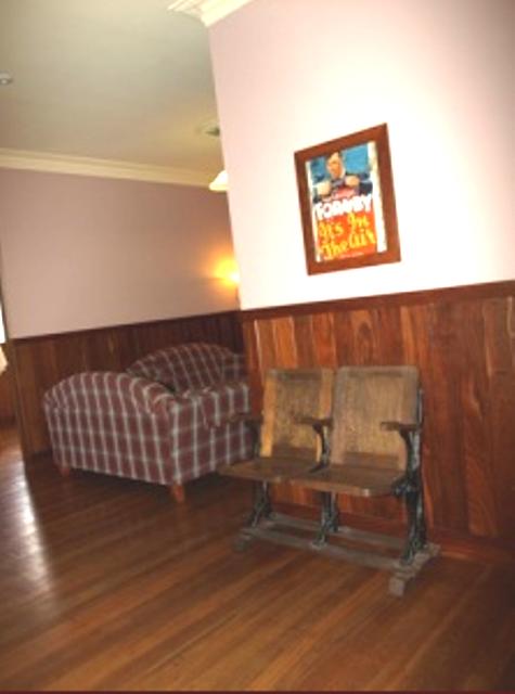 Pemberton Old Picture Theatre Holiday Apartments - Accommodation QLD 23