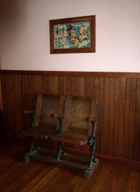 Pemberton Old Picture Theatre Holiday Apartments - Accommodation QLD 38