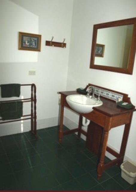 Pemberton Old Picture Theatre Holiday Apartments - Accommodation QLD 13