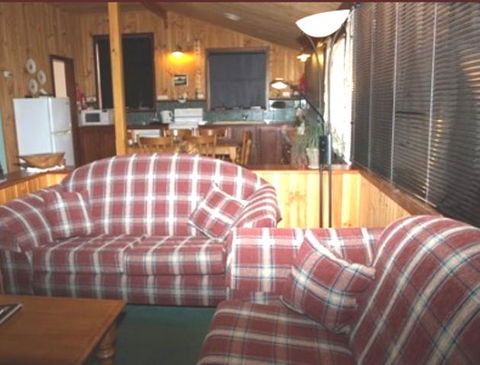 Pemberton Old Picture Theatre Holiday Apartments - Accommodation QLD 8