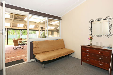 Busselton Guest House - Accommodation QLD 43