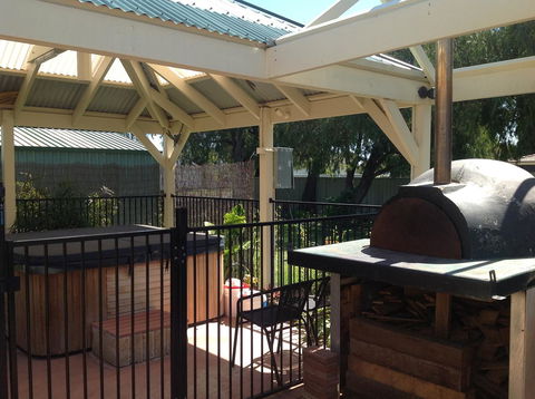 Busselton Guest House - Accommodation QLD 19