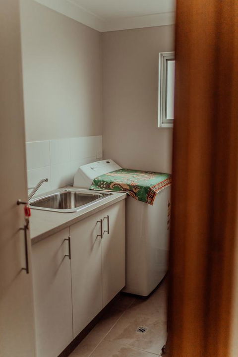 Bluebird Cottage - Accommodation QLD 24