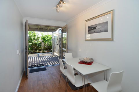 Albany Central Apartments - Accommodation QLD 1