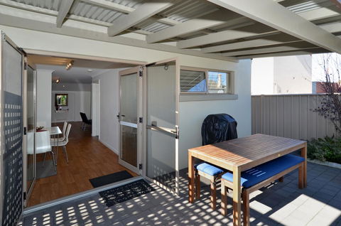 Albany Central Apartments - Accommodation QLD 5