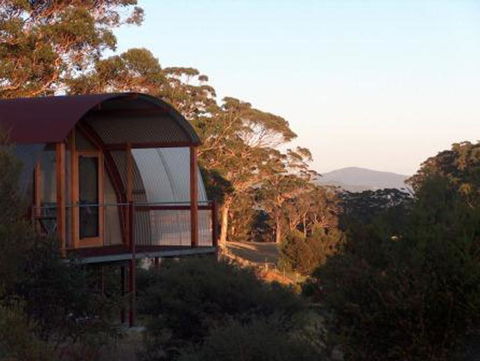 Tennessee Hill Chalets - Accommodation QLD 5