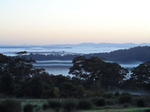 Tennessee Hill Chalets - Accommodation QLD 1