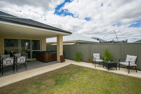 Indian Ocean Retreat - Accommodation QLD 27