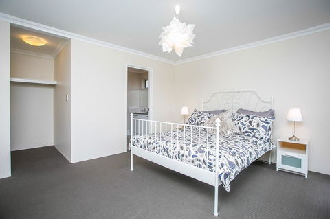 Indian Ocean Retreat - Accommodation QLD 13
