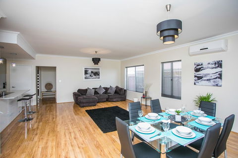 Indian Ocean Retreat - Accommodation QLD 22
