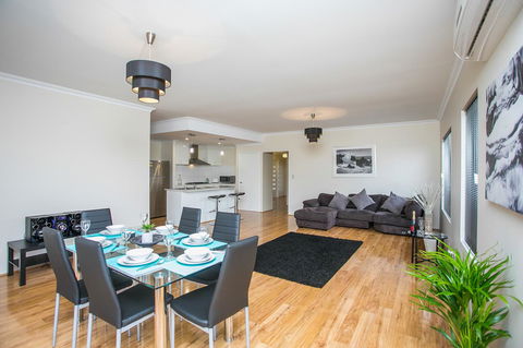 Indian Ocean Retreat - Accommodation QLD 25