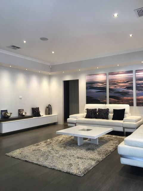 Magnificent Beach Retreat - Accommodation QLD 31