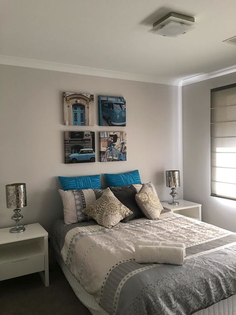 Magnificent Beach Retreat - Accommodation QLD 16