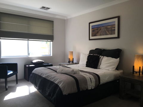 Magnificent Beach Retreat - Accommodation QLD 18