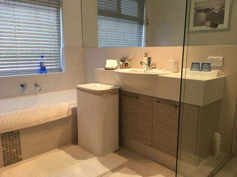 Magnificent Beach Retreat - Accommodation QLD 20