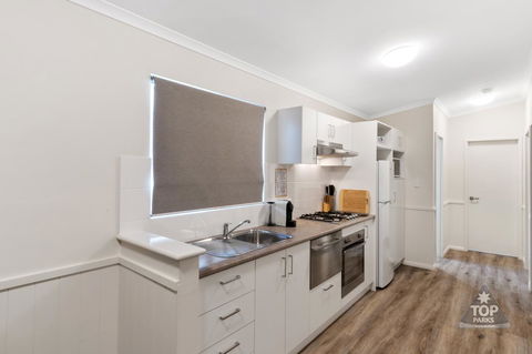 Jurien Bay Tourist Park - Accommodation QLD 4