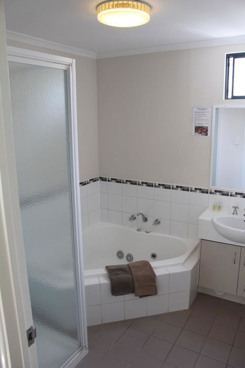 Jurien Bay Tourist Park - Accommodation QLD 44