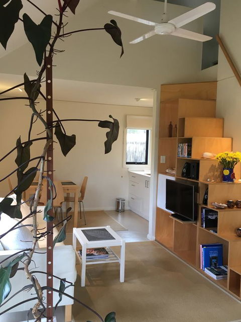 DESIGNER'S STUDIO - Accommodation QLD 18
