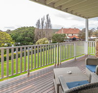 Caves House Hotel - Accommodation QLD