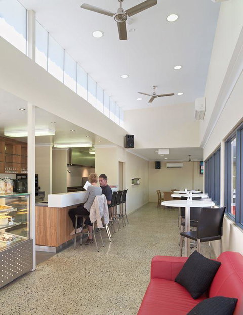 Footprints Preston Beach - Accommodation QLD 14